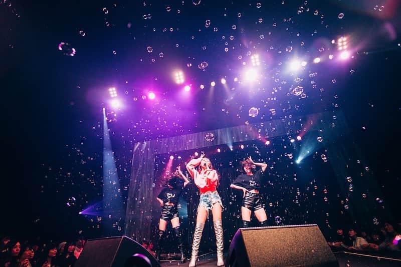 のインスタグラム：「【Spotify presents EarlyNoiseSpecial】 . #RIRI @riri_tone . 📸  @3104imamura  @shumpeikato  @kaooochi1226 . —————— #Spotify #EarlyNoiseSpecial @creativeman_productions @eplus_official @spincoaster #spotifyjp #スポティファイ #earlynoisenight #music #音楽」