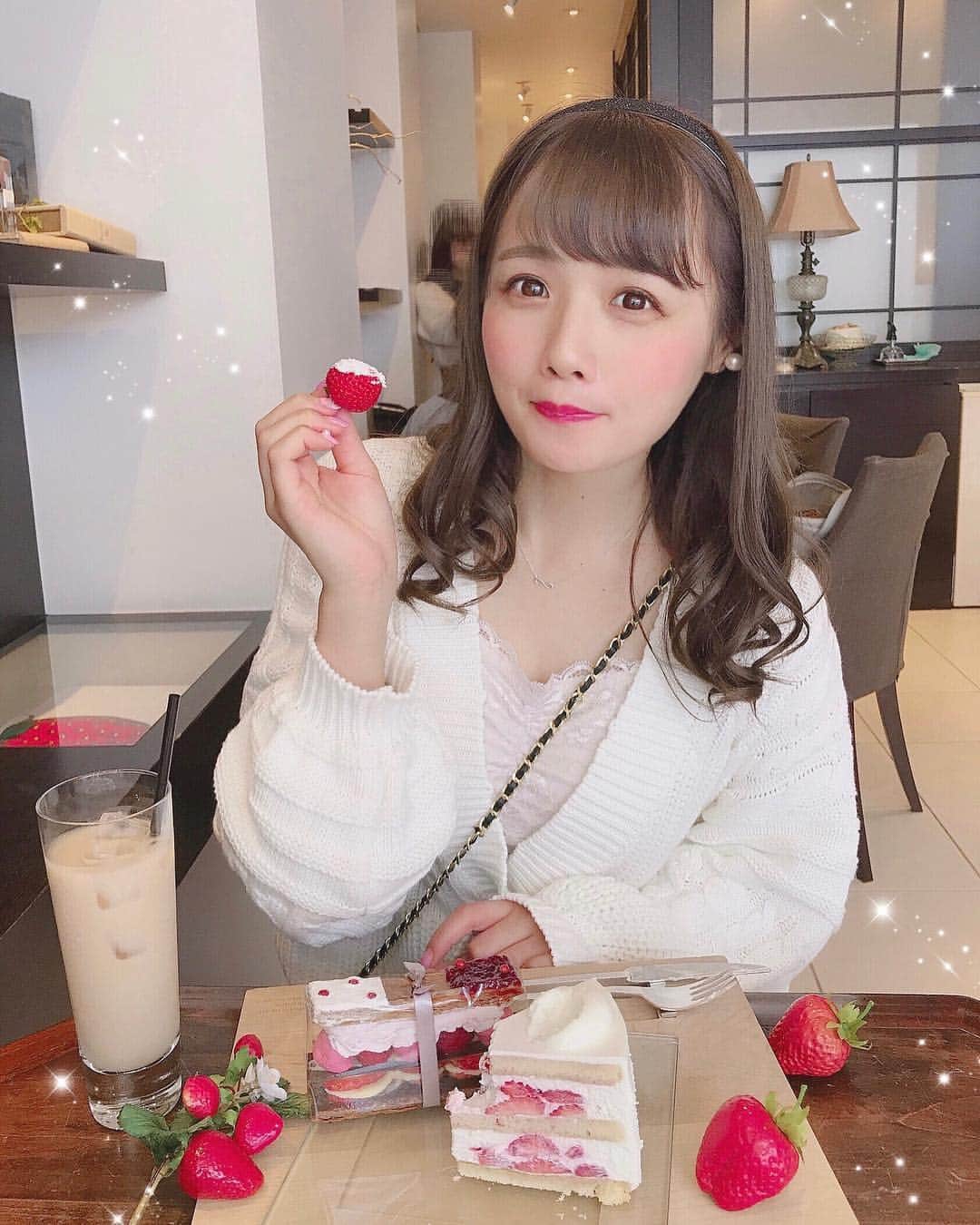 計良日向子（ひなひ）のグルメインスタ