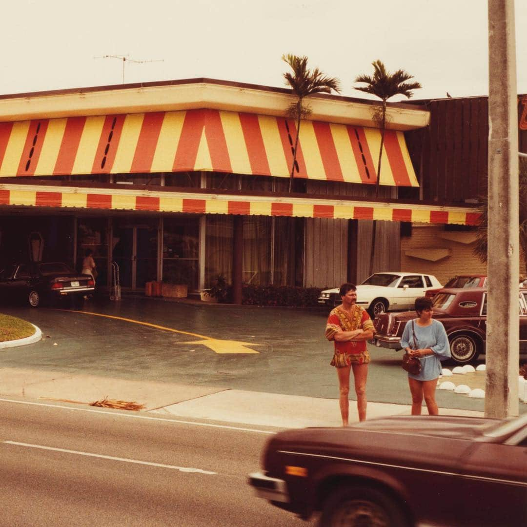 クリスティーズさんのインスタグラム写真 - (クリスティーズInstagram)「For the last five decades, photographer William Eggleston has turned everyday scenes into fine art through his inventive use of colour.⠀ .⠀ These three works by Eggleston are highlights of our Photographs auction in New York. See more at our Rockefeller Center galleries from 28 March – 1 April, entry is free. ⠀ .⠀ William Eggleston (b.1939), 1. '10.D.70.V1' (detail), 1996. Estimate: $150,000-200,000 | 2. William Eggleston, 'Atlanta, 1983' (detail), 1983. Estimate: £7,000-9,000 | 3. William Eggleston, 'Untitled (Shoe Sale), 1980s' (detail). Estimate: £7,000-9,000.⠀ .⠀ Photographs – 2 April at Christie’s New York.⠀ .⠀ #art #artist #artwork #photography #photographs #williameggleston #eggleston」3月28日 22時45分 - christiesinc