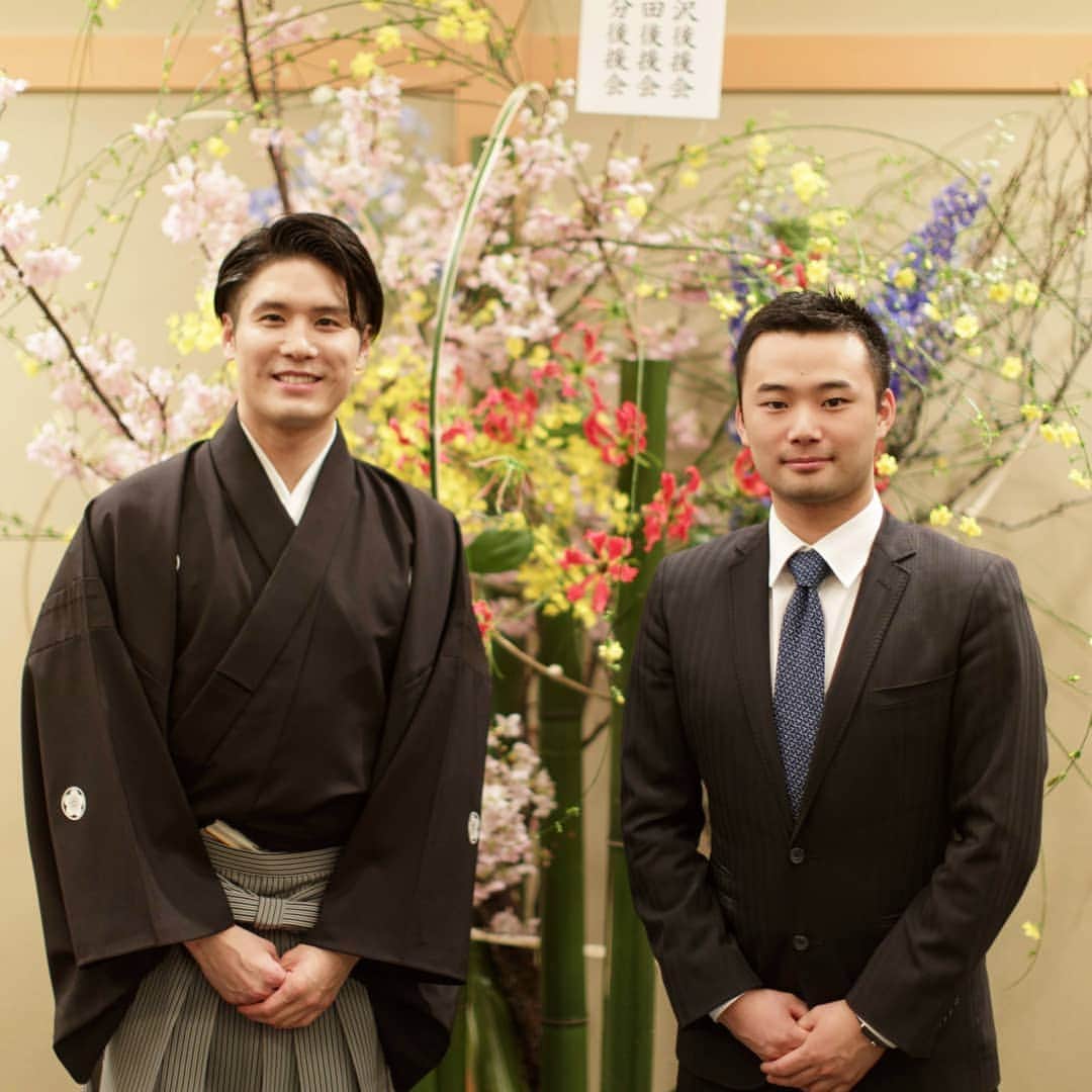 梅川壱ノ介（舞踊家）のインスタグラム：「【アメリカ公演】  今、僕はアメリカのノースカロライナ州にあるチャペルヒル市に来ています。今回のアメリカ公演の初日を迎えるのここ、チャペルヒル市です。  今回の公演は花柳流家元 花柳壽輔さまに振付していただきました、新作を二本お披露目して来ます。  少しずつ身体もアメリカに慣れてきて、週末に行われる公演に向けて、しっかりと勤めてきたいと思います。  壽輔さん、本当に本当にありがとうございます。  #花柳壽輔 #梅川壱ノ介　 #花柳流 #日本舞踊 #ノースカロライナ #チャペルヒル」