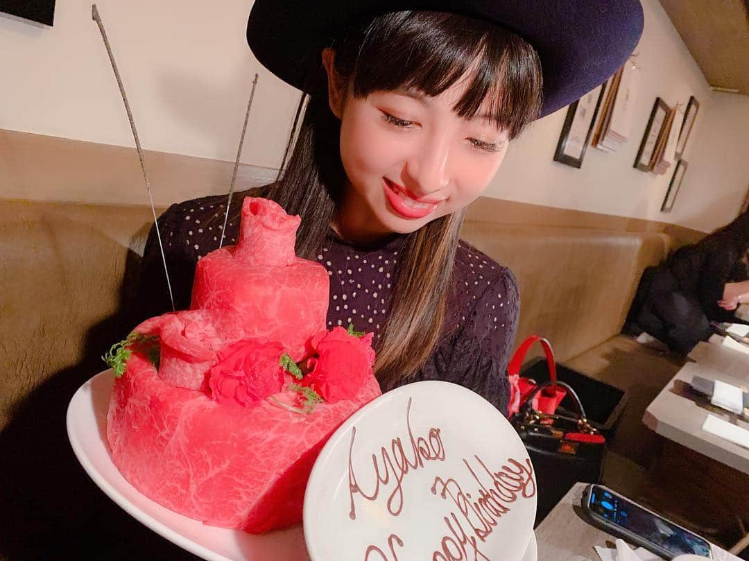 武田るいさんのインスタグラム写真 - (武田るいInstagram)「あこちゃん😛✨ HappyBirthDay🎂🤤❤️💗 出逢って10年目突入😍💕 おめでた話たくさん聞けたよー😘 大好き🥰🌸✨✨✨ これからも幸せいっぱいでね🥺 #hpb #🎂 #surprisebirthday #肉ケーキ」3月28日 23時10分 - rui_1002