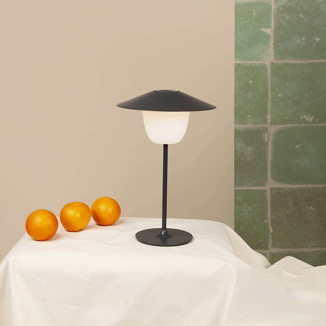 のインスタグラム：「NEW IN Sur pied, suspendu ou en soucoupe cette lampe nomade prodigue une douce lueur et vous accompagnera ou que vous alliez ✨ > Nouveauté disponible sur Bensimon.com et dans nos Concept Stores 🇬🇧NEW IN On a pedestal, on a saucer or suspended, this nomad lamp dispense a soft lighting and will come with you everywhere ✨ > Discover this novelty on Bensimon.com #bensimon #maisonbensimon #moisdeladeco #newin #new #deco」