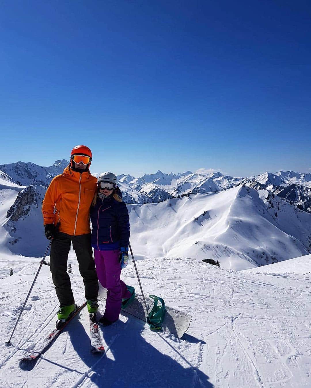 ルーベン・ブロマールトさんのインスタグラム写真 - (ルーベン・ブロマールトInstagram)「Just perfect! ⛷🏂❄️ @hannah_helena_ ❤️」3月28日 23時27分 - rubenblommaert