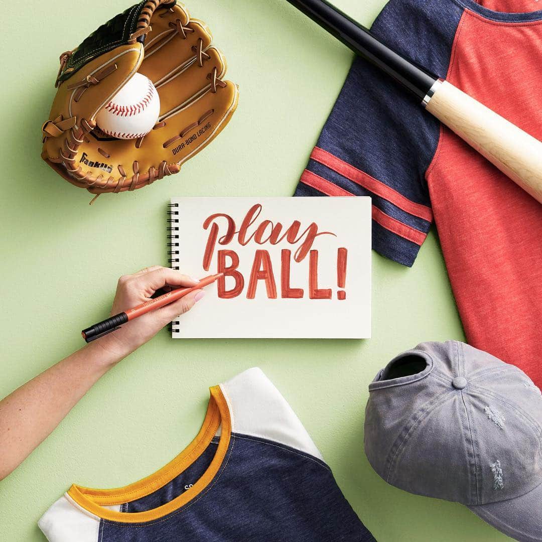 ロック&リパブリックのインスタグラム：「Go sports! Tap to gear up for baseball season (or tailgating season…depending on how you look at it). 🍻#Kohls」