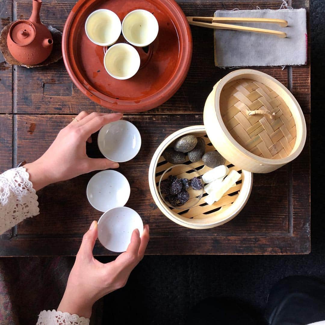 山本浩未さんのインスタグラム写真 - (山本浩未Instagram)「中国茶のお稽古」3月28日 23時34分 - hiromicoy