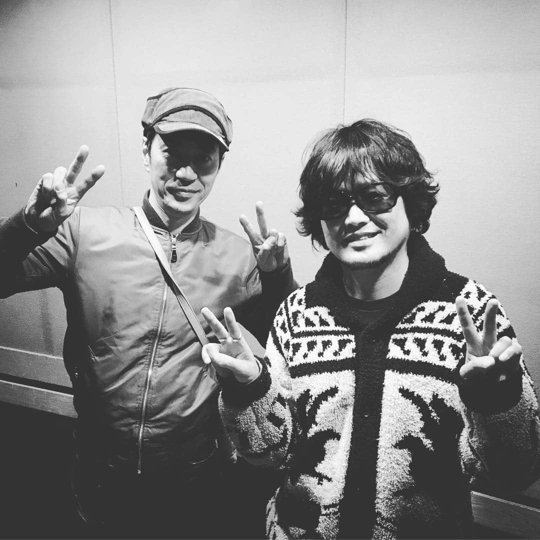 オクイシュージさんのインスタグラム写真 - (オクイシュージInstagram)「さわおくんオールアップ。 #映画 #王様になれ #the pillows」3月28日 23時36分 - shujiokui