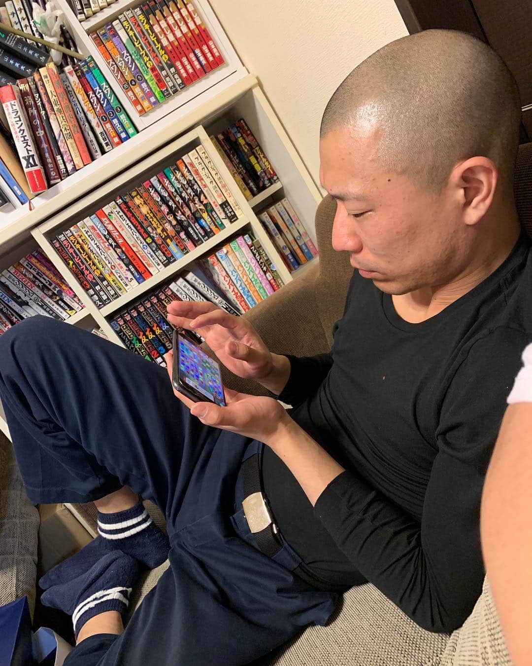 池田真一のインスタグラム：「ネコちゃん高見ちゃん大戦争ありがとうございました！ めちゃくちゃ楽しかった！ 高見呼んでくれてありがとう！」
