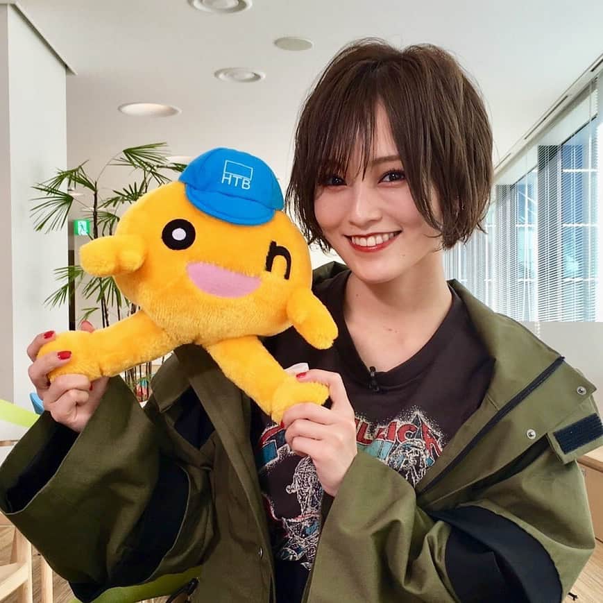 北海道テレビ「イチオシ！モーニング」さんのインスタグラム写真 - (北海道テレビ「イチオシ！モーニング」Instagram)「きょう3月29日(金)  #注目エンタメ  本日解禁‼️来月17日(水)に発売する #山本彩 さん1stシングル 『 #イチリンソウ 』MVをご紹介  #さや姉  #htb #イチモニ #onちゃん」3月29日 0時49分 - htb_ichimoni