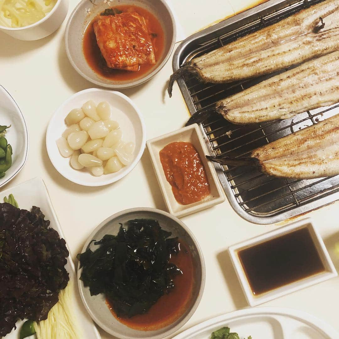 ひよんさんのインスタグラム写真 - (ひよんInstagram)「🐟💖🔥🍴 ㅤㅤㅤㅤㅤㅤㅤㅤㅤㅤㅤㅤㅤ おいしすぎた #동호민물장어 💞 初めて食べたけど、これから韓国行ったら毎回食べたいくらいすきになった。🤭💛 ㅤㅤㅤㅤㅤㅤㅤㅤㅤㅤㅤㅤㅤ 塩味とヤンニョン味が美味しかったよ🤤🤤🤤 ㅤㅤㅤㅤㅤㅤㅤㅤㅤㅤㅤㅤㅤ #koreanfood #food #korea #먹스타그램 #음스타그램 #장어 #한국요리 #韓国料理 #韓国 #うなぎ #ひよん #インスタ限定」3月29日 1時00分 - cchan_fee4