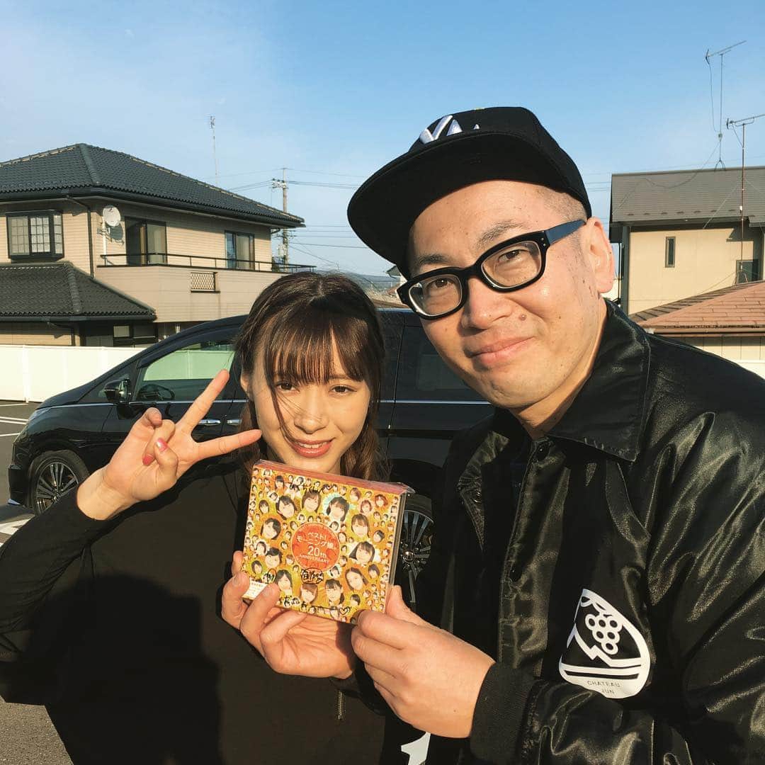 ひぐち君さんのインスタグラム写真 - (ひぐち君Instagram)「同じ福岡出身の生田さんに、CDいただきました🎤 #生田衣梨奈 さん #モーニング娘  #生田衣梨奈のvsゴルフ  #ベストモーニング娘20thanniversary」3月29日 1時14分 - higehiguchi
