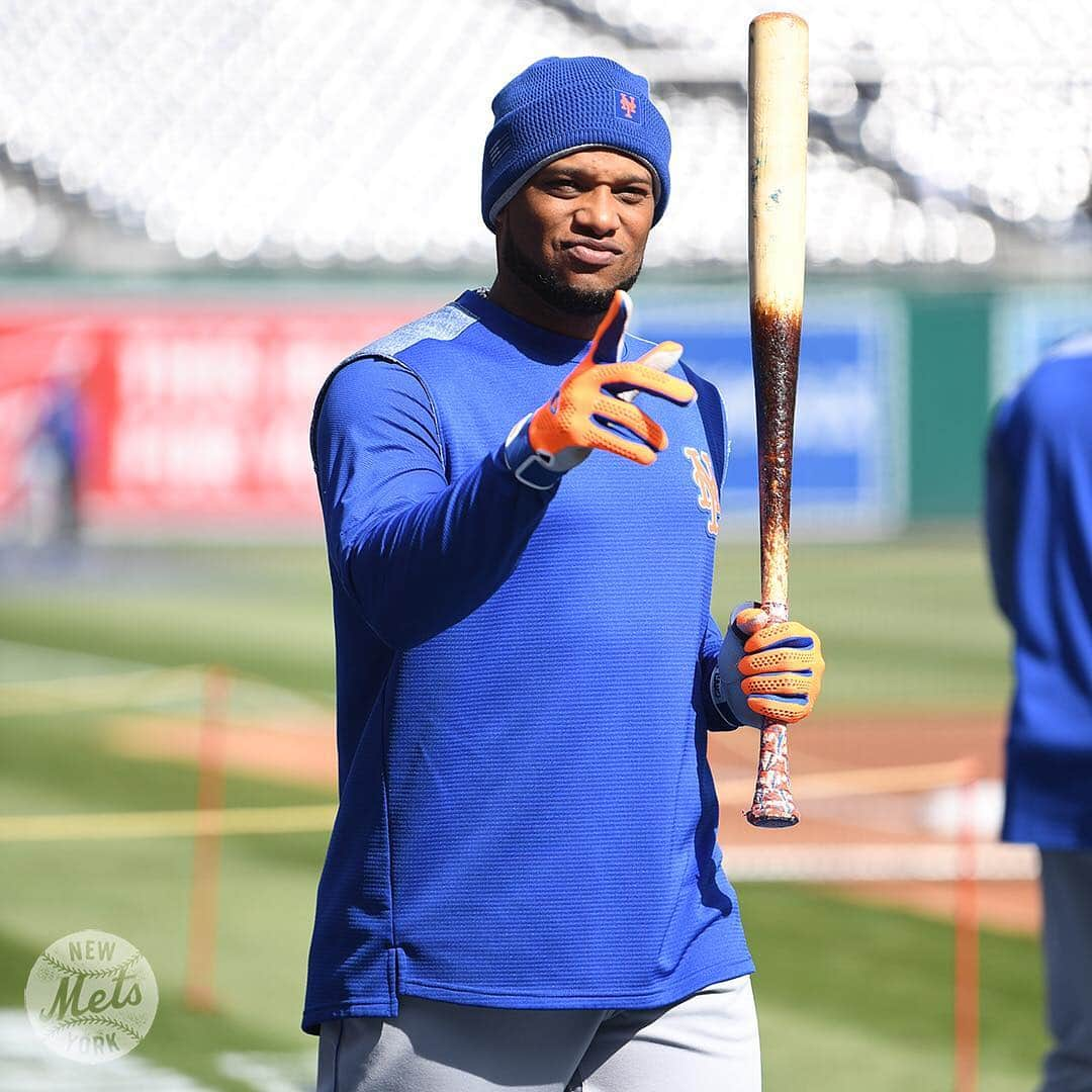 ニューヨーク・メッツさんのインスタグラム写真 - (ニューヨーク・メッツInstagram)「Pre-game hacks. Game faces on. #LGM #OpeningDay #Mets」3月29日 1時25分 - mets