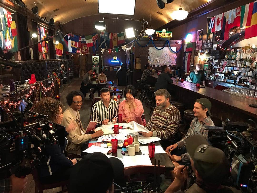 カル・ペンのインスタグラム：「Wrapped our pilot (Sunnyside!) this week with a hilarious cast, crew, & team! So much fun, what a dream project. 🤞🏽」