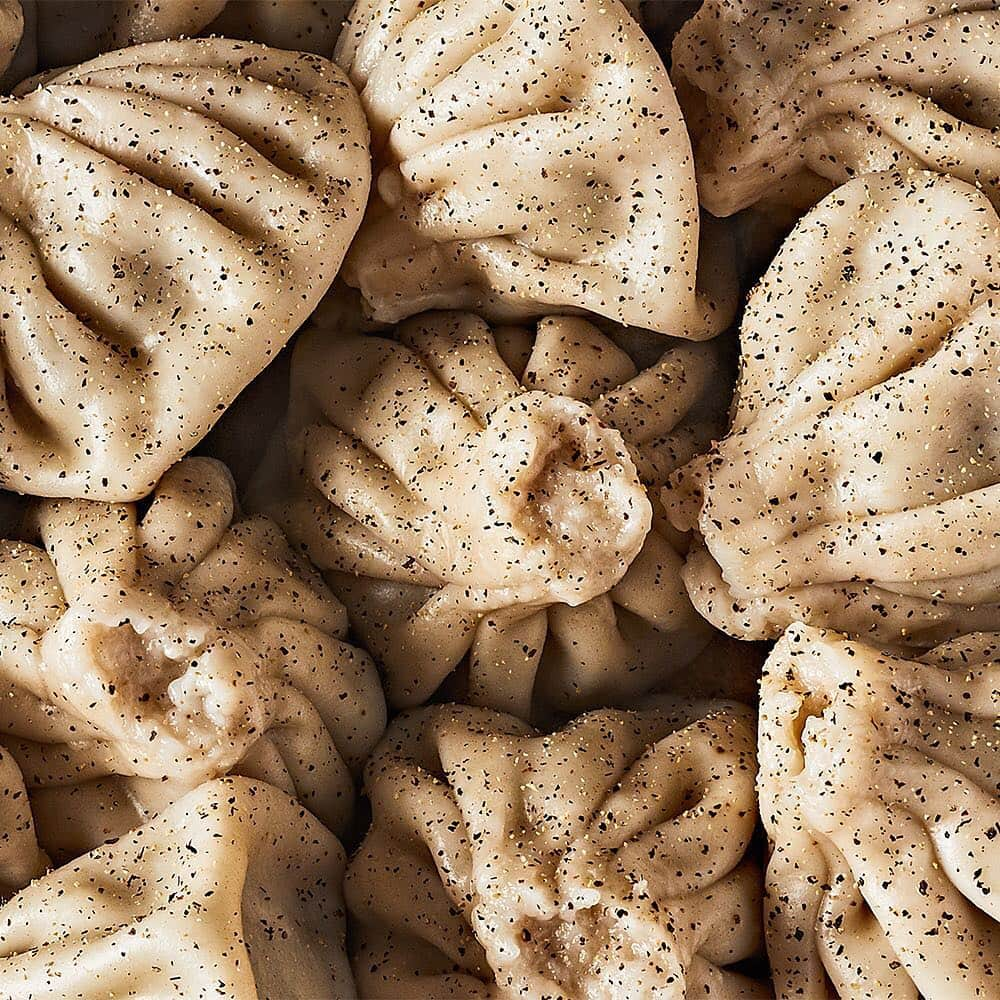 ニューヨーク・タイムズさんのインスタグラム写真 - (ニューヨーク・タイムズInstagram)「These baseball-sized Georgian dumplings hold a deeply savory mix of beef, pork shoulder, garlic, onion, Georgian red pepper and fresh cilantro. The dumplings, called #khinkali, are one of the star dishes at the renovated restaurant Pirosmani, in Sheepshead Bay, Brooklyn. “At least 3 or 4 people have to taste the khinkali” before they go out, said Manuchar Katchakhidze, the restaurant's owner. His business “depends on khinkali.” @mariantoro reviewed the eatery to get a feel for its fresh spin on traditional #Georgian cooking. She named it a critic’s pick. Visit the link in our profile to read more. @hellomydumpling shot this photo. #🥟」3月29日 1時34分 - nytimes