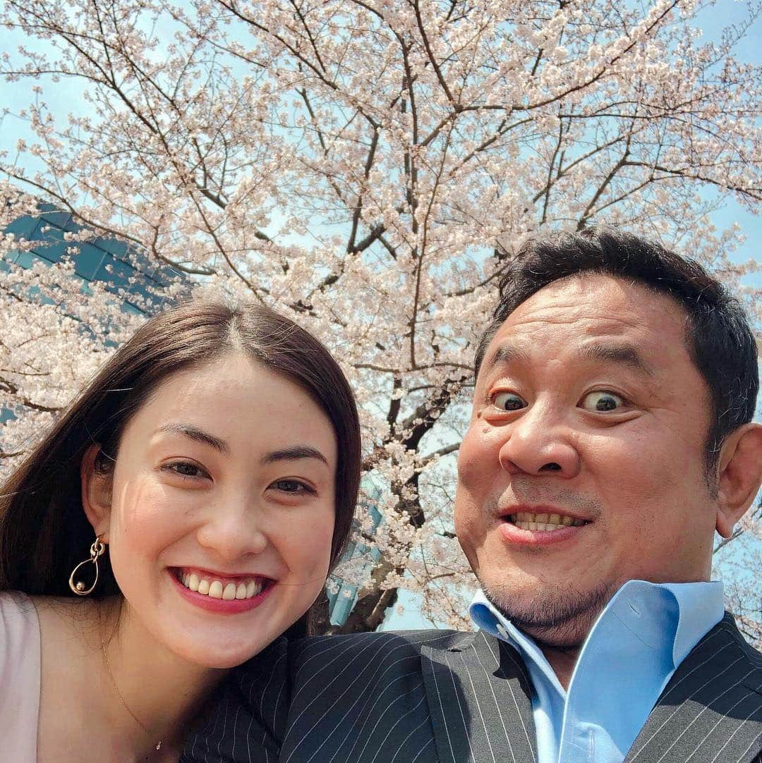 宮坂灯里さんのインスタグラム写真 - (宮坂灯里Instagram)「ナイスコンビ🤗🌸 #東京カレンダー #東カレ #港区おじさん #サクラと刑事 #桜#満開」3月29日 12時00分 - m.akari27