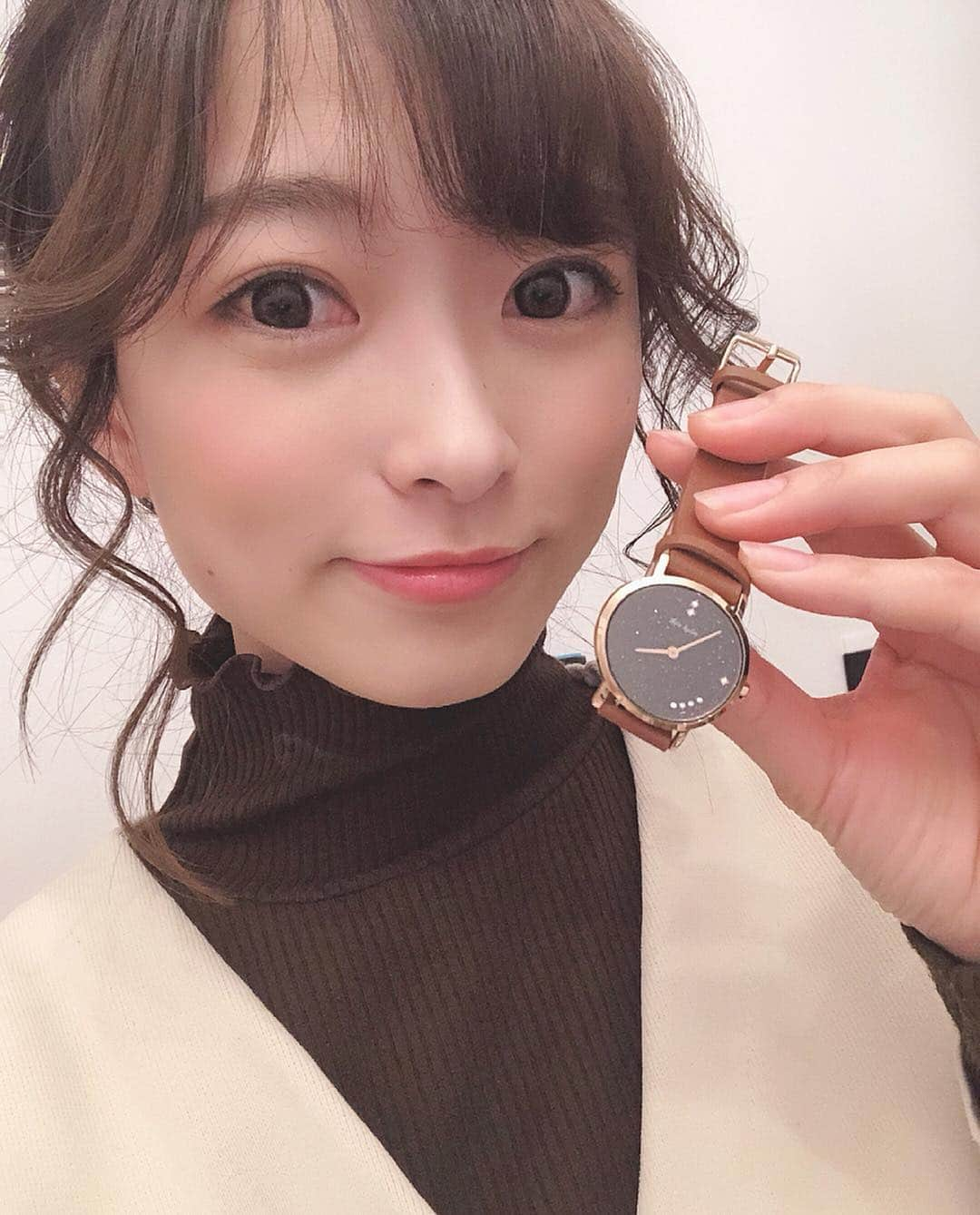 高本采実さんのインスタグラム写真 - (高本采実Instagram)「⌚︎ @liakulea_japan の腕時計⌚️💕 ハワイの星空をイメージした円盤が すごくキラキラしていて綺麗&可愛い( ′ᴗ‵*) . 【ayami_summer】のクーポンコード使用で１０％🌟 . . . #腕時計 #liakulea #時計 #腕時計倶楽部 #手元倶楽部 #watch #ハワイ #hawaii #キラキラ #アクセサリー #accessory」3月29日 12時04分 - ayami__summer