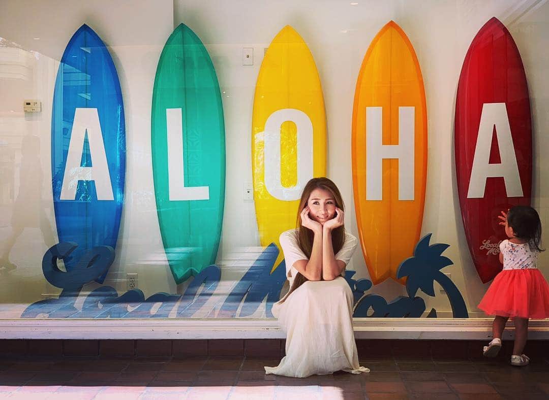 のインスタグラム：「. . ALOHA〜🌴🌴🌴 Favorite Place💋💋💋 . . #hawaii #momlife #aloha」