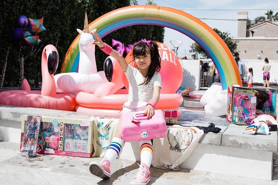 Zooey Miyoshiさんのインスタグラム写真 - (Zooey MiyoshiInstagram)「So... If we happen to have some extra swag from Zooey’s party, should we do a giveaway or donate to charity? If charity, which one is the best one to send toys too? Please tag the organization below!! Zooey wants to help make another child happy and thought we’d ask your opinion! What do you guys think we should do? #zooeystuckinthe80s #giveback」3月29日 3時45分 - zooeyinthecity