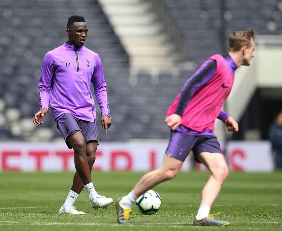 ビクター・ワニアマさんのインスタグラム写真 - (ビクター・ワニアマInstagram)「First session in the new stadium」3月29日 4時22分 - victorwanyama