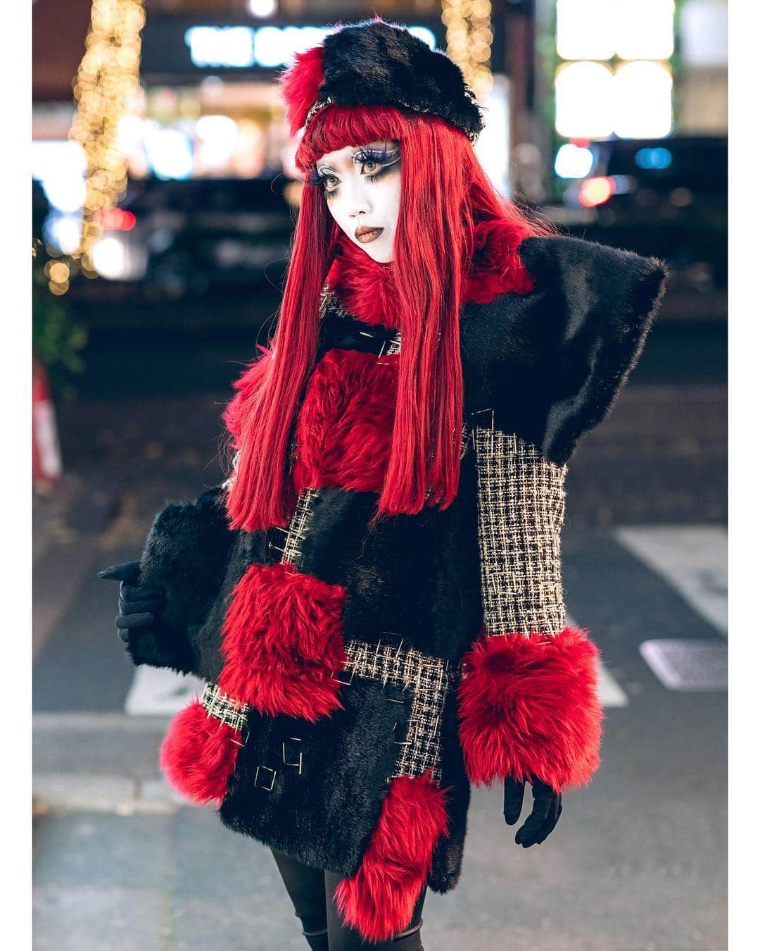 Harajuku Japanさんのインスタグラム写真 - (Harajuku JapanInstagram)「Japanese shironuri artist Minori (@minori00mon) on the street in Harajuku wearing handmade, remake, and vintage fashion.」3月29日 4時33分 - tokyofashion