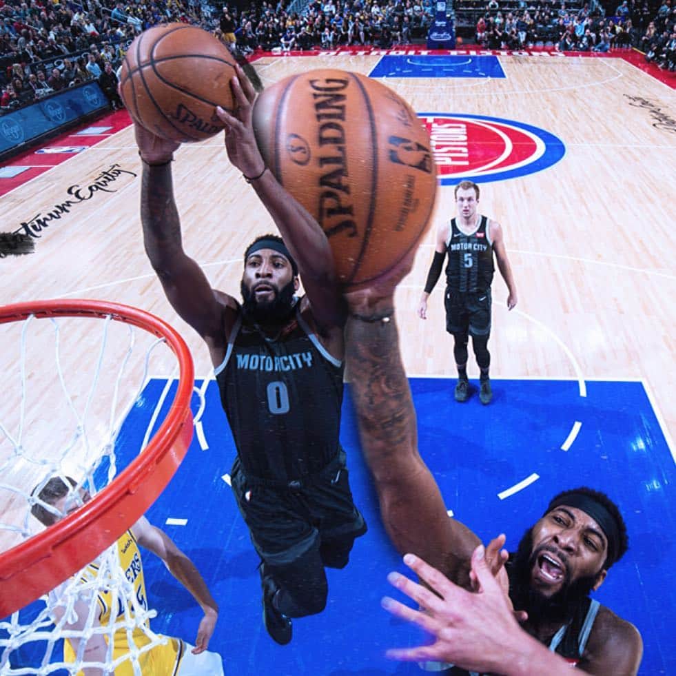 アンドレ・ドラモンドのインスタグラム：「Back on the home court🦍🦍 #DetroitBasketball」