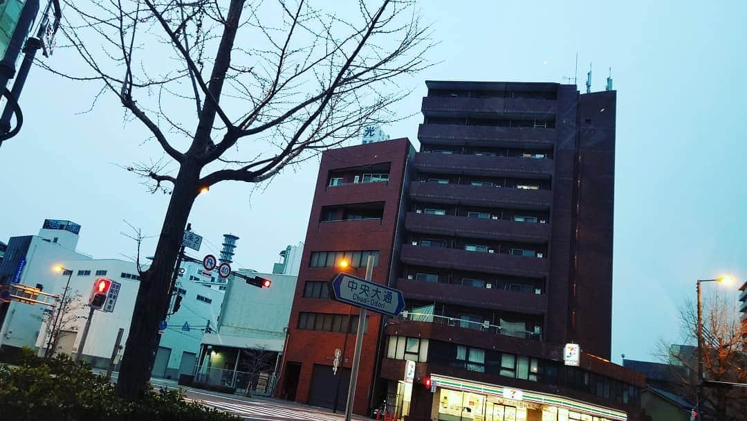 のインスタグラム：「おはようございます。  朝のこの景色も 今日がラスト…  いつもにまして Happyな朝になりますように😊  いつも通りこのあと７時 スタートです🎵  #慶元まさ美のハッピーモーニング #ラジオ大阪 #obc #1314」