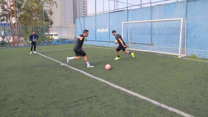 アレッサンドロ・ローザ・ヴィエイラのインスタグラム：「VÍDEO - Saiu mais um vídeo no #CanalFalcao12 com meu parceiro @othiagoventura !Esta muito bom 😂😂, LINK NO STORIES .  Aproveitem e já se inscrevam no canal!」