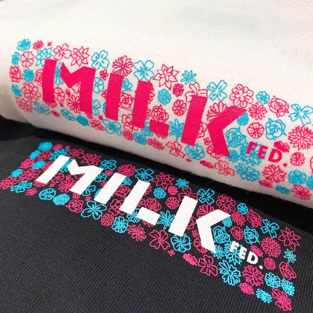 MILKFED.さんのインスタグラム写真 - (MILKFED.Instagram)「… … XLARGE/X-girlららぽーとTOKYO-BAY 本日3/29(FRI)OPEN♡  大人気バッグ をはじめ MILKFED.アイテムを お取り扱いしています♡ … … 👉🏻LIMITED ITEM🌸 SS TEE FLOWER BAR ¥4,000+TAX … … #milkfed #milkfedjp #tee #tshirt #limitededition」3月29日 7時47分 - milkfedjp