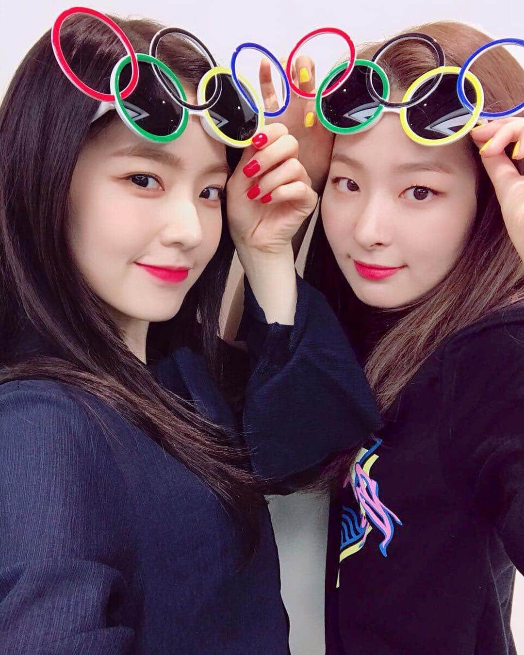 スルギさんのインスタグラム写真 - (スルギInstagram)「Happiest birthday to the most beautiful leader & unnie, Irene 💕 Thank you for being the a leader, unnie, friend & family to Seulgi. Thank you for taking care of our Seulgi. 🐰🐻 #HappyIRENEDay #CauseItsYouIRENE #REDVELVET #레드벨벳 #SEULGI #슬기 #🐻」3月29日 8時04分 - kristiandawal29