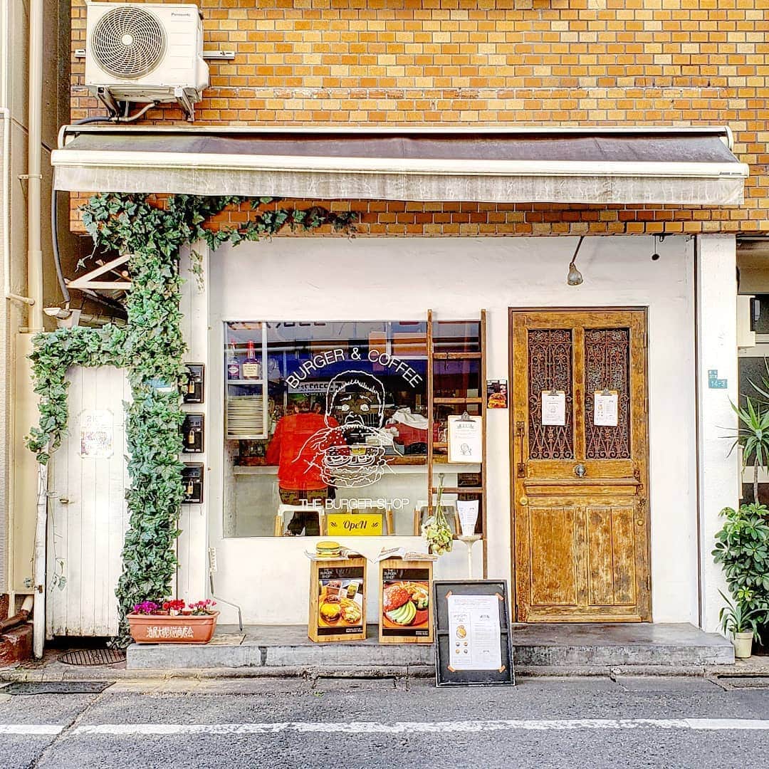 CAFE-STAGRAMMERのグルメインスタ