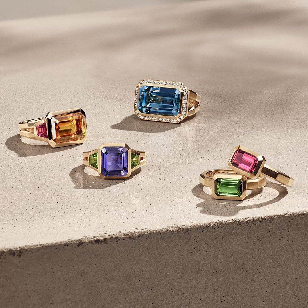 デビッドヤーマンのインスタグラム：「In love with the shape of you. • New rings from the Novella Collection with emerald- and trillion-cut Madeira citrine, rubellite, iolite, blue topaz, and pink and green tourmaline—each set in hand-finished gold. • #DavidYurman」