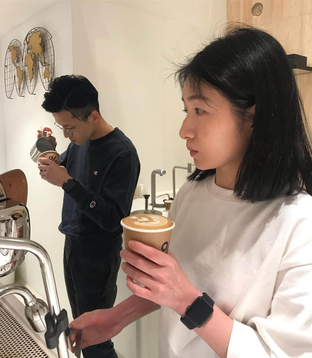 goodcoffeemeさんのインスタグラム写真 - (goodcoffeemeInstagram)「It’s great when you can do a touristy thing in a city, and get a damn good cup of coffee next door. That doesn’t happen very often. But %arabica look after you at the Monster Mansion in Hong Kong! 👍🏻☕️ @vja  #goodcoffee_hongkong #goodcoffee_quarrybay #arabicacoffeehongkong #monstermansion」3月29日 9時03分 - goodcoffeeme