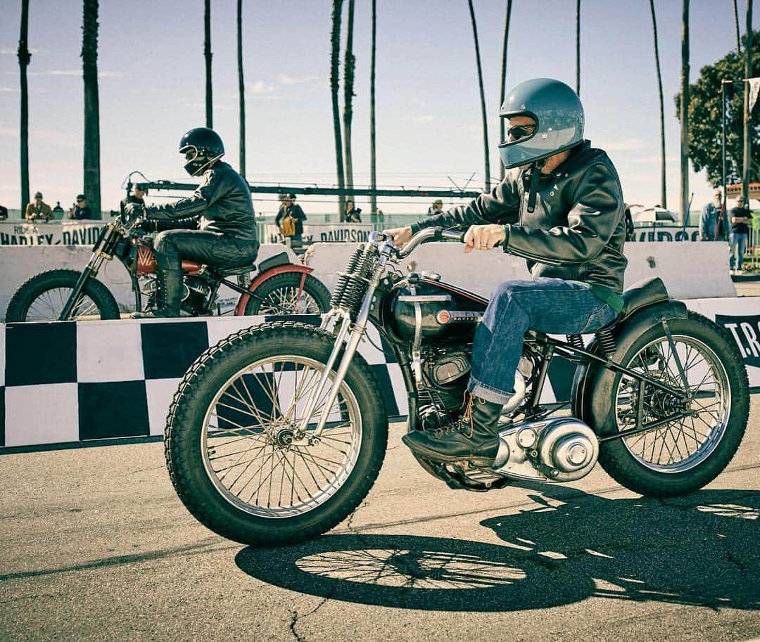 Harley-Davidsonさんのインスタグラム写真 - (Harley-DavidsonInstagram)「Hit the link in our profile to watch the Premiere of @t.r.o.g._official’s #SantaBarbaraDrags. 🏁 ⚡🏁 ⚡🏁 #HarleyDavidson #TROG 📸@radamo」3月29日 9時05分 - harleydavidson