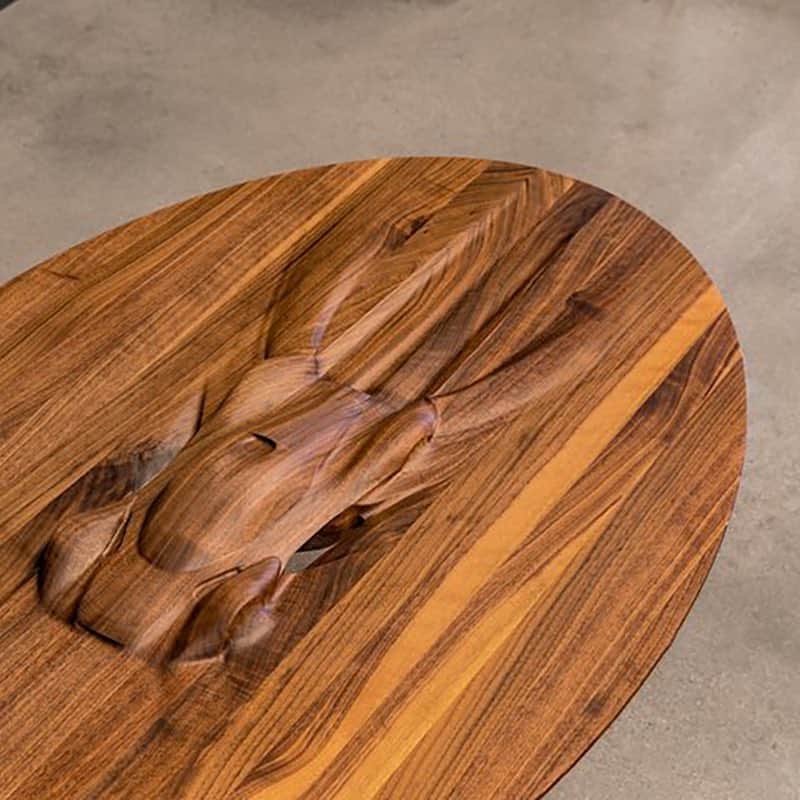 Design Milkさんのインスタグラム写真 - (Design MilkInstagram)「The @discommon “Wake” #CoffeeTable is an audacious conversation starter in the form of a $17,000 #table erupting with the verve and silhouette of the yet-to-be released, Aston Martin Valkyrie. \\\ learn more about the making of Wake on designmilk.com!」3月29日 10時05分 - designmilk