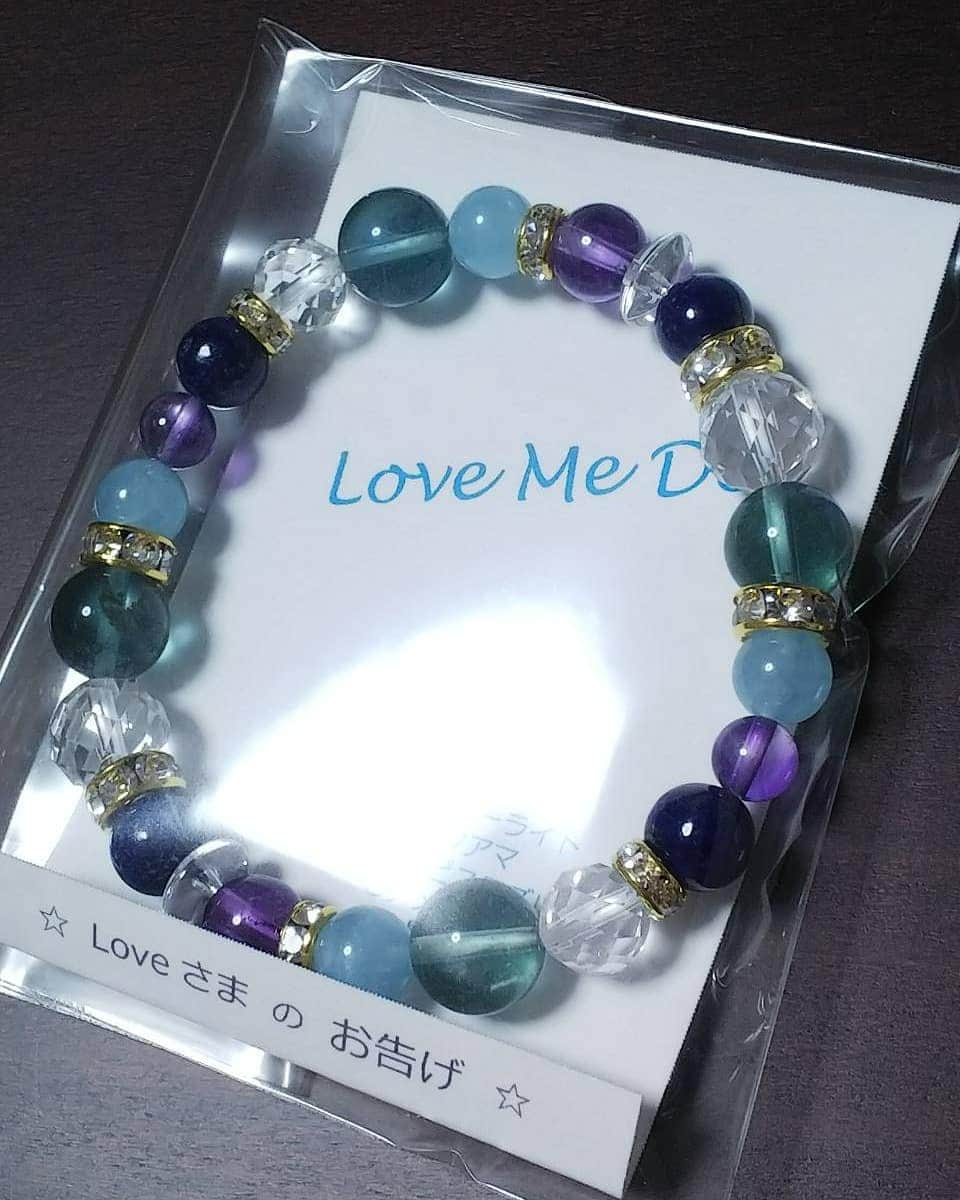 LOVE ME DOさんのインスタグラム写真 - (LOVE ME DOInstagram)「パワーストーン、ブレスレットです。Loveさまのお告げ付きです。3月29日大阪、3月31日東京、限定です。欲しい方がいたら～トークライブで。 #新月の力おかりします #満月の力おかりします #鏡の中のりんごは何色ですか #Loveさまのお告げ  #ラブちゃん占い #ラブちゃんトークライブ #ラブちゃんパワーストーン #LoveMeDoパワーストーン」3月29日 10時11分 - lovemedo_fortunteller