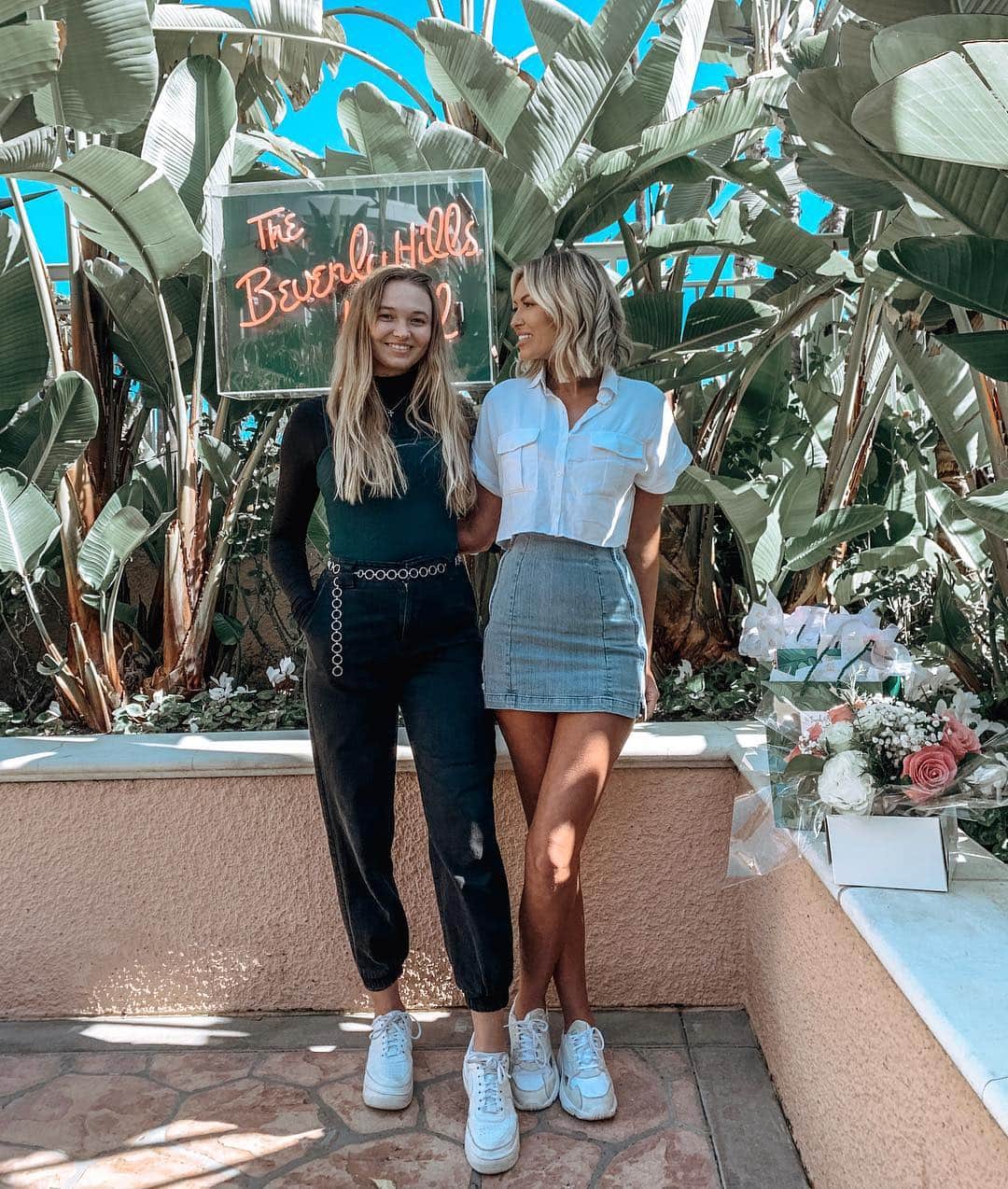 のインスタグラム：「Happy Sweet 16 @emma__gretzky!! You are the most beautiful girl inside & out love you🎂✨」