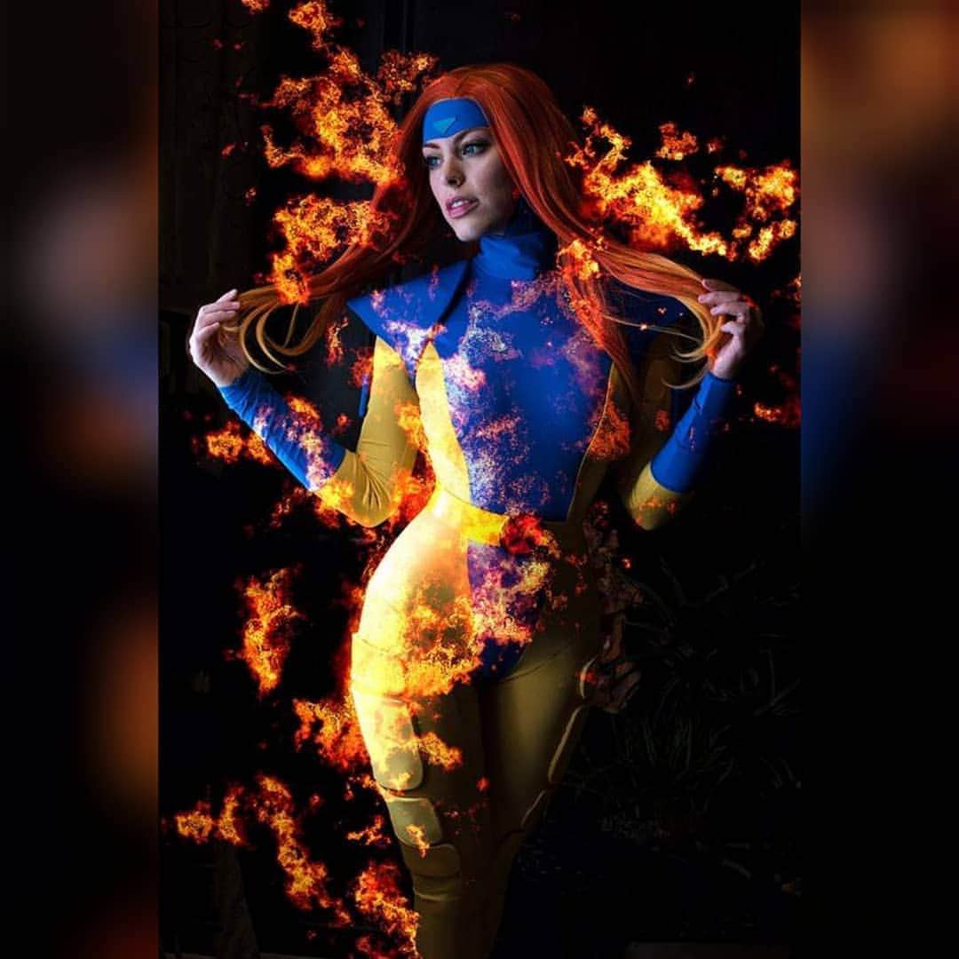 Nadya Antonさんのインスタグラム写真 - (Nadya AntonInstagram)「This love is on fire 🌡🔥 Jean grey photoshoot is avaliable on patreon ♡ What's your fav X-men? 📸 @one_shotmx  #phoenix #jeangray #xmen #comics #marvel #cosplay #nadyasonika」3月29日 10時19分 - nadyasonika