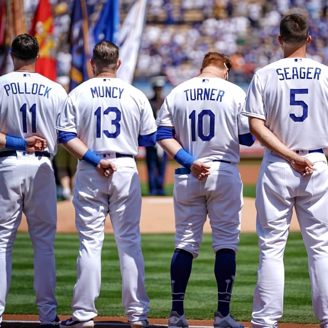 ジャスティン・ターナーさんのインスタグラム写真 - (ジャスティン・ターナーInstagram)「An #OpeningDay for the record books!!!! @Dodgers win!!!」3月29日 10時32分 - redturn2