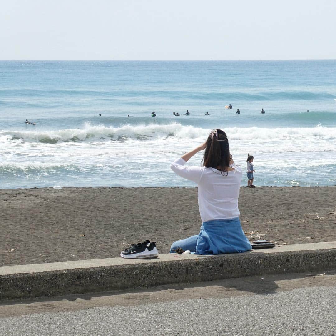 Isseki Nagaeさんのインスタグラム写真 - (Isseki NagaeInstagram)「Spring beach ☀️ #surfinglife #beachlife🌴 #beachlife #surfing #beach #springbeach」3月29日 10時39分 - isseki_nagae