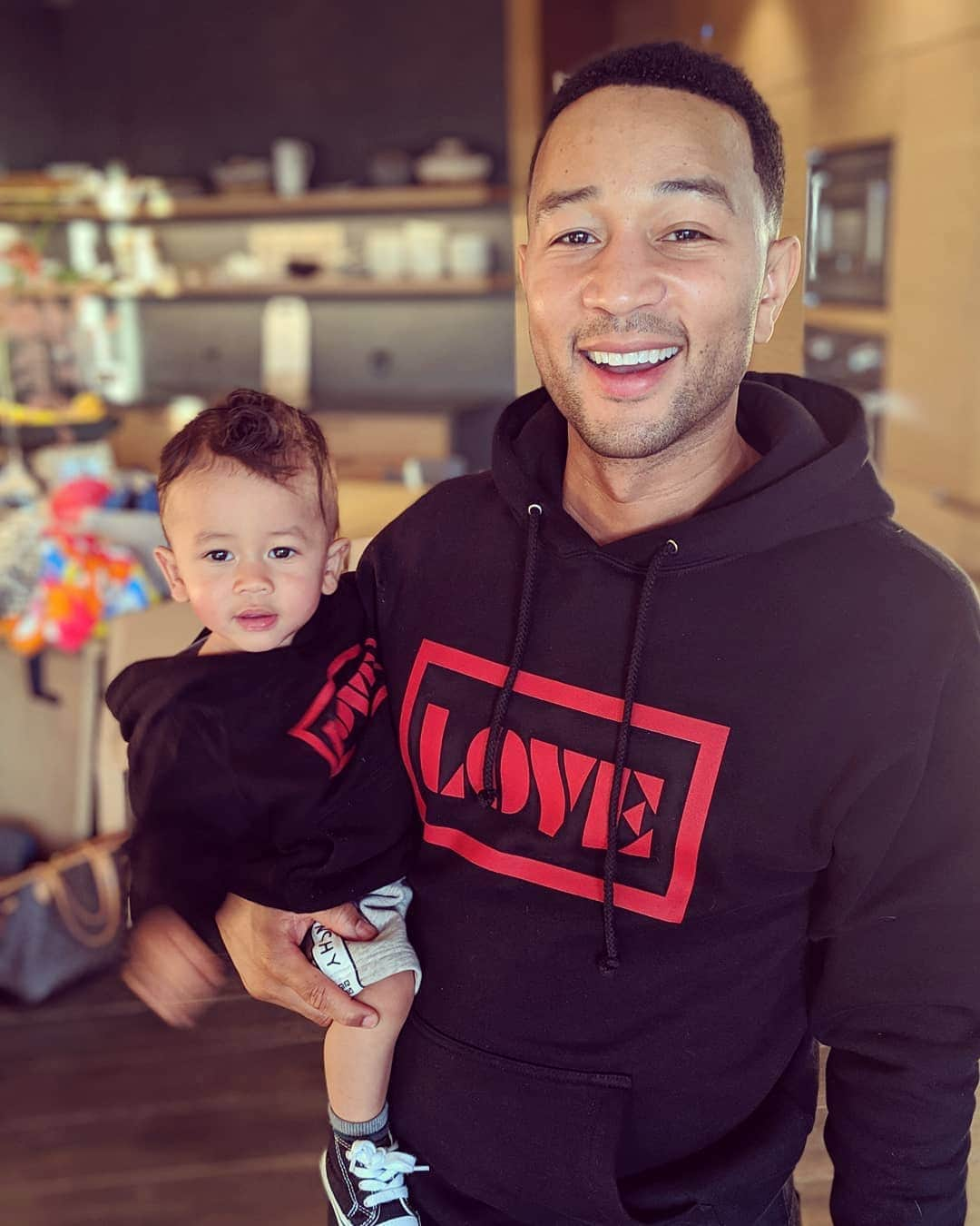 ジョン・レジェンドさんのインスタグラム写真 - (ジョン・レジェンドInstagram)「Twins」3月29日 10時49分 - johnlegend