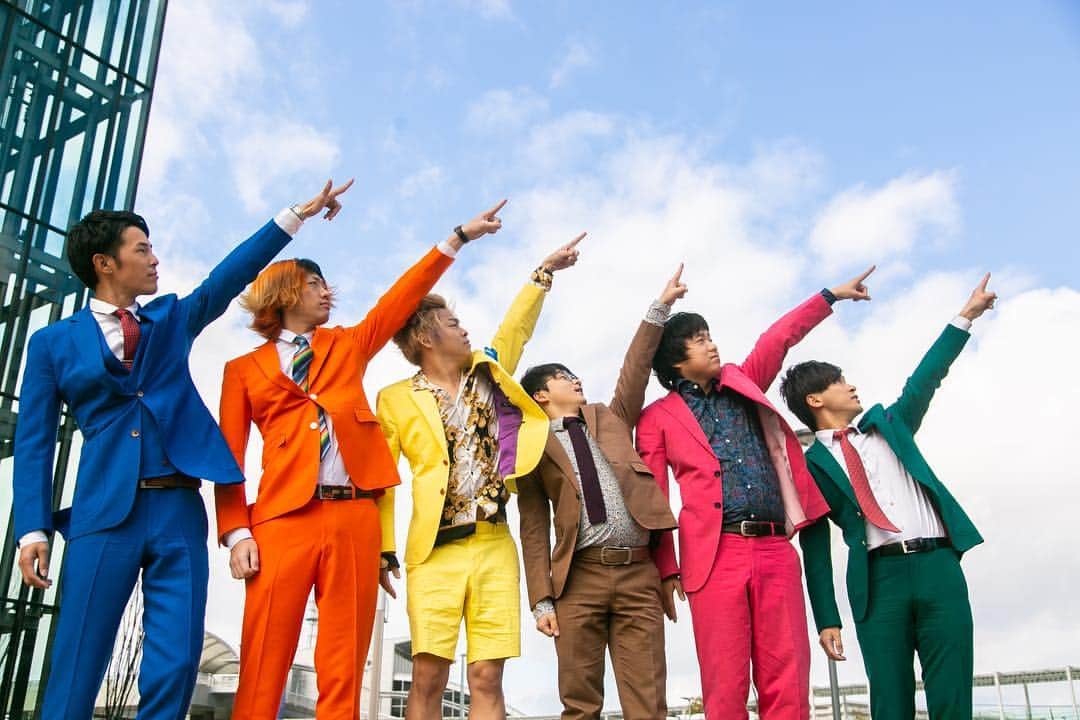 としみつのインスタグラム：「フォロワー40万人突破しました。ありがとうございます…！！ これは中京テレビさんでCM撮影の時の写真です！  #中京テレビ  #東海オンエア」