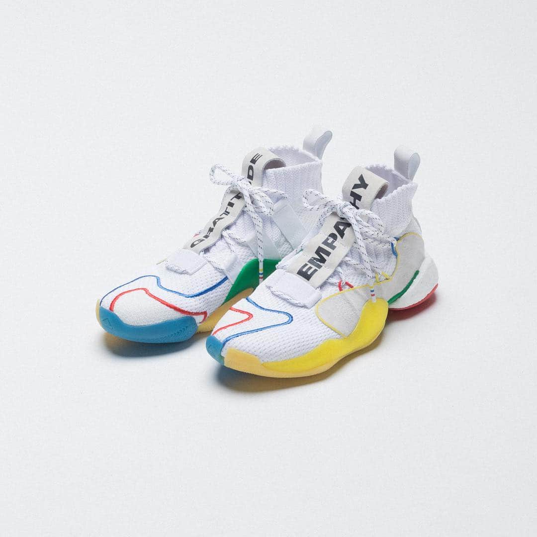 UNDFTDさんのインスタグラム写真 - (UNDFTDInstagram)「adidas x Pharrell Williams Crazy BYW LVL // Available Friday 3/29 at Select Undefeated Chapter Stores and Undefeated.com」3月29日 11時11分 - undefeatedinc