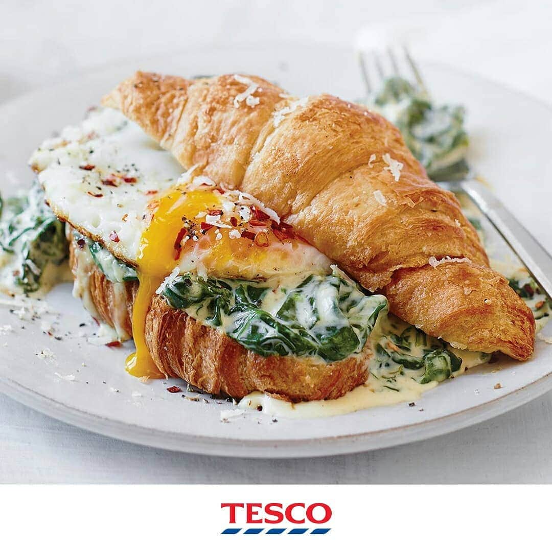 Tesco Food Officialさんのインスタグラム写真 - (Tesco Food OfficialInstagram)「Hmmm. Which of these delicious brunch ideas would mum love? Supercharged spinach croissants? Easy griddled waffles?  One-pan chorizo eggs or maybe a big berry omelette... If you’re going to spoil her, spoil her for choice!  Swipe → #MotherDay #FromTescoForMum」3月29日 22時06分 - tescofood
