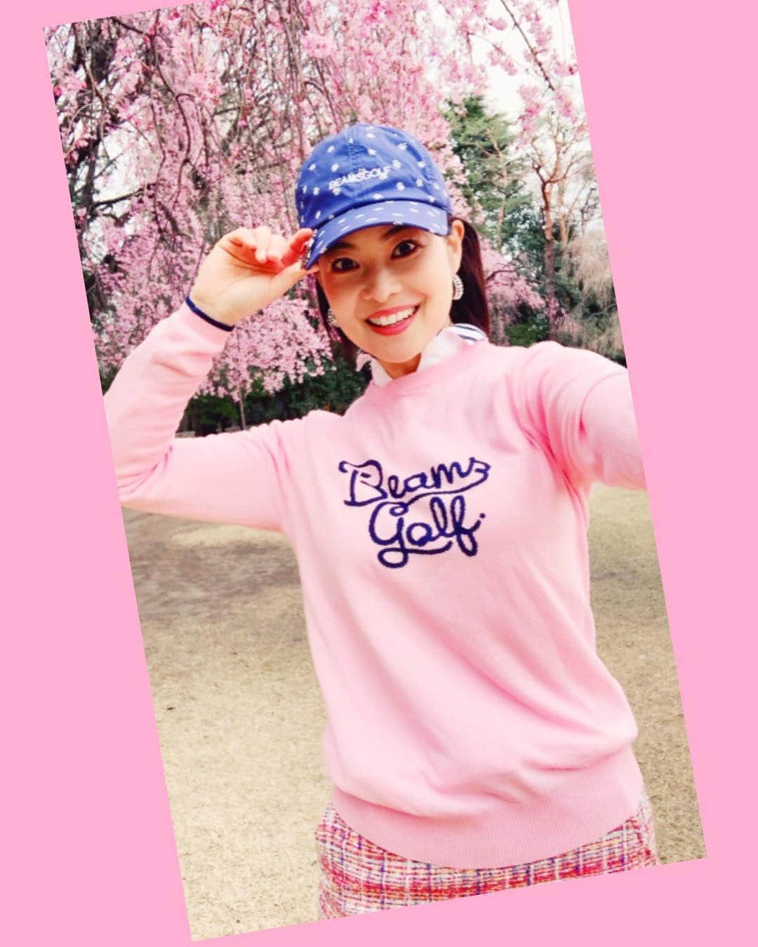 吉田玲奈さんのインスタグラム写真 - (吉田玲奈Instagram)「お花見ゴルフ⛳️🌸ウエアもサクラ色で🌸 まだ少し肌寒い #全身 #beamsgolf  #ビームスゴルフ #桜 #お花見ゴルフ #ゴルフ場の桜 #名門コース #レギュラーティ #golf #ごるふ女子 #ゴルフオトナ女子 #ゴルフ女子 #ゴルフウェア #ゴルフコーデ #ゴルフウェアコーデ  前半焦りの52/  後半悔しくて集中の45/ ⚪️97」3月29日 21時09分 - reina.yoshida.ciel.1218