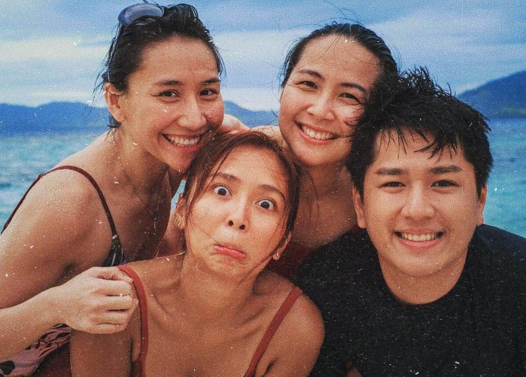 Kathryn Bernardoさんのインスタグラム写真 - (Kathryn BernardoInstagram)「You mess with one of us, you get all of us💪🏽 📸 @justshootdom」3月29日 21時13分 - bernardokath