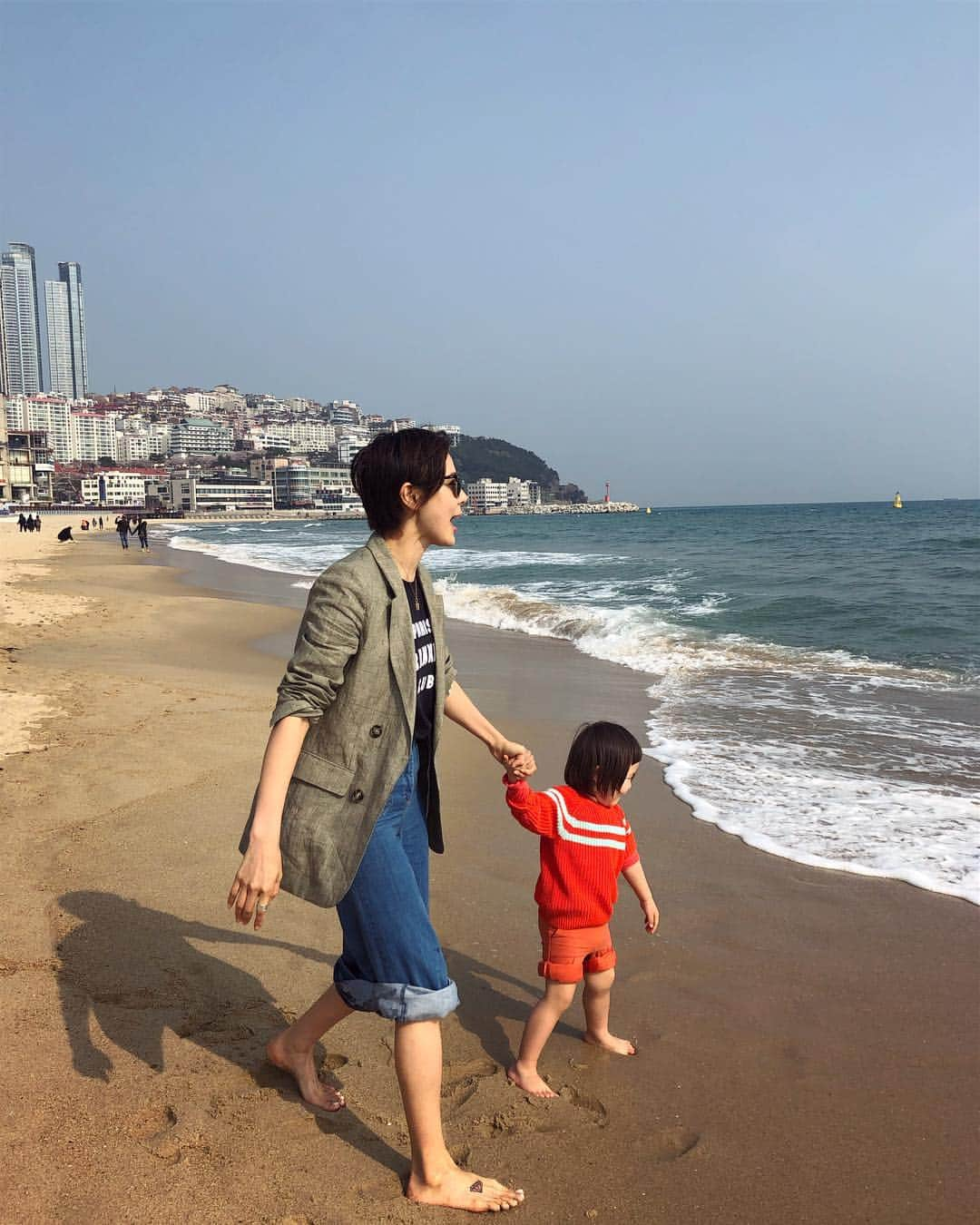 キム・ナヨンさんのインスタグラム写真 - (キム・ナヨンInstagram)「내가 참 좋아하는 도시, 부산 🌊」3月29日 21時25分 - nayoungkeem