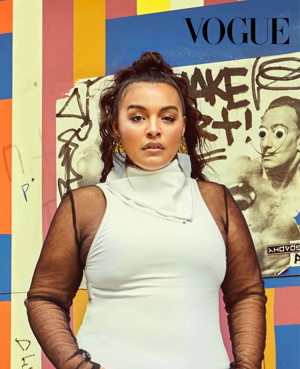 Monica Sordoのインスタグラム：「The lovely Paloma Elsesser @palomija shining in our #NSxMS Sharkskin SHAH EarSculptures on @voguemexico 💫✨🌟 A special thank you @erinnstyles @karlamartinezdesalas #Vogue #NausheenShah x #MonicaSordo #EarSculptures  Available at @netaporter」