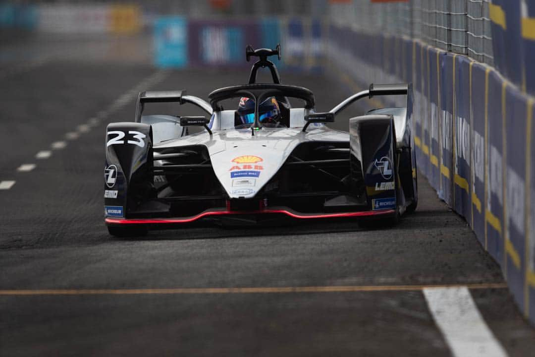 セバスチャン・ブエミさんのインスタグラム写真 - (セバスチャン・ブエミInstagram)「#ABBFormulaE Moments from last weekend ⚡️」3月29日 21時53分 - sebastien_buemi