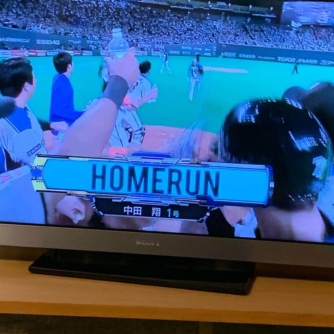 ニック・マルティネスのインスタグラム：「Walk off Granny for @shonakata_official on opening day!! 🔥🔥🔥😝😝😜😜」