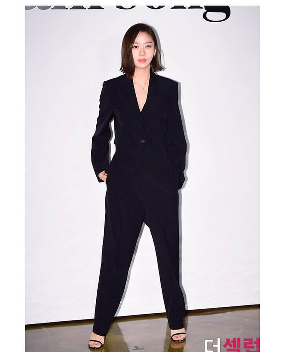 コ・ソンヒさんのインスタグラム写真 - (コ・ソンヒInstagram)「The other day, with my favorite 🖤 #제인송 #jainsong Loved my outfit so much! ✨✨ Thank U @jainsong_official for the beautiful collection 💋」3月29日 13時11分 - krnangel621