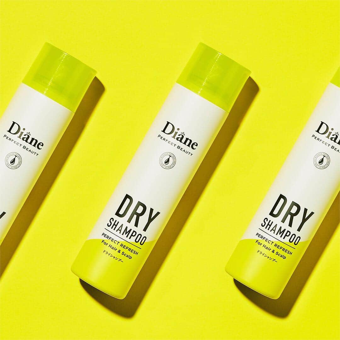 モイストダイアンのインスタグラム：「ダイアンから洗い流さないトリートメントが新発売✨自分にあったアイテムをその場で診断＆お試しできちゃう【キレイな髪の体験イベント】開催中 ❤️﻿ ﻿ ﻿﻿ 🏬 ルミネエスト新宿﻿ 🕓 3月29日(金)～31日(日)　13:00～19:00﻿ ﻿ 自分にあったヘアケアアイテムを見つけに遊びにきてください💖﻿ ﻿﻿ ﻿ 会場に来れない方にも販売されたばかりのドライシャンプーが10名様に当たるプレゼントキャンペーンを同時に実施いたします🎁✨﻿ ﻿ ﻿ドライシャンプー使ったことない方、ぜひ試してみてください！たくさんのご応募お待ちしてます😃﻿﻿ ﻿ 詳しくは﻿⤵️まで﻿ 📆 キャンペーン期間﻿﻿ 03/29(金)～04/04(木)　23:59まで﻿﻿ ﻿﻿ 📝参加方法﻿﻿ ☑️ @moistdianeをフォロー﻿﻿ ☑️こちらの投稿をいいね♡﻿ ☑️#ダイアン または #パーフェクトビューティー を付けてリポスト、または投稿してね♪﻿ ﻿ ﻿﻿ 🎁賞品﻿﻿ ダイアン パーフェクトビューティー ドライシャンプー40g﻿ ﻿﻿ 📬 当選発表﻿﻿ ご当選された方にはInstagramのDMにてご連絡いたします。たくさんのご応募お待ちしてます！﻿﻿ ﻿﻿ 📌 プレゼントの発送は日本国内に限らせて頂きます。﻿﻿ 📌 賞品の返品・交換はできませんのでご了承ください﻿﻿ ﻿﻿ ﻿ #モイストダイアン #moistdiane #ダイアン #パーフェクトビューティー #perfectbeauty #シャンプー #ダメージ補修 #ツヤ髪 #ノンシリコン  #ダイアンシャンプー #洗い流さないトリートメント #新商品 #乾燥ダメージ #ヘアコスメ #11ミスト #アウトバストリートメント #shampoo #girls #なりたい髪は自分でつくる #diane #ダイアン﻿ #キレイもカワイイも #ストレート #ヘアオイル #ヘアケア﻿ #ストレートヘア #ヘアトリートメント #自宅ケア #プレゼント企画 #アウトバス #新発売」